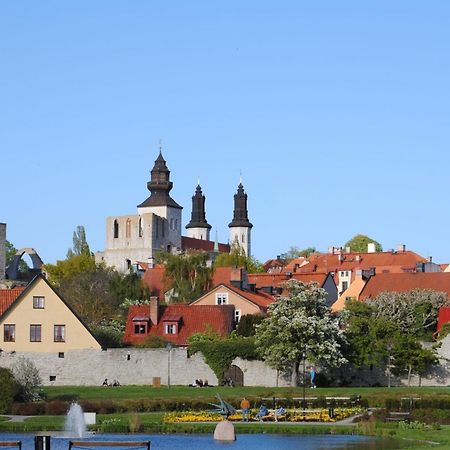 Visby Logi & Vandrarhem Bagian luar foto
